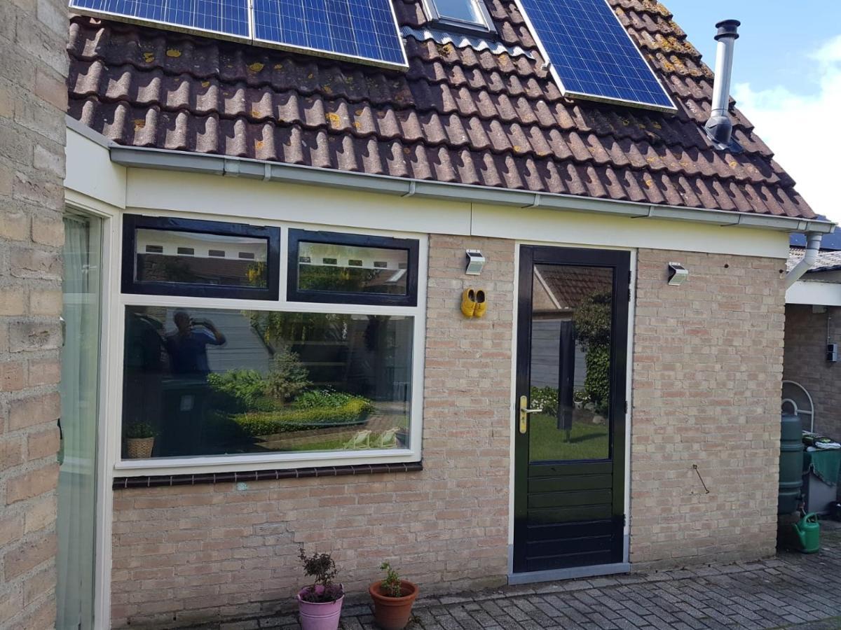 Villa Knuusje: Knus En Gastvrij! Vrouwenpolder Exterior foto